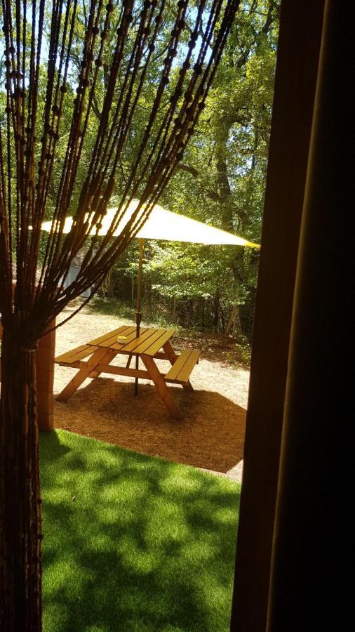 La Lyalis Bed & Breakfast Aiguines Bagian luar foto