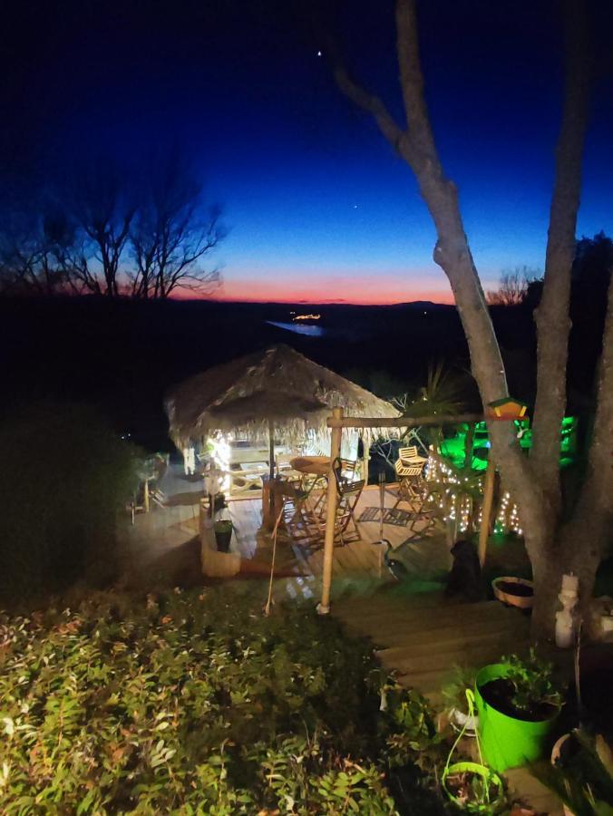 La Lyalis Bed & Breakfast Aiguines Bagian luar foto
