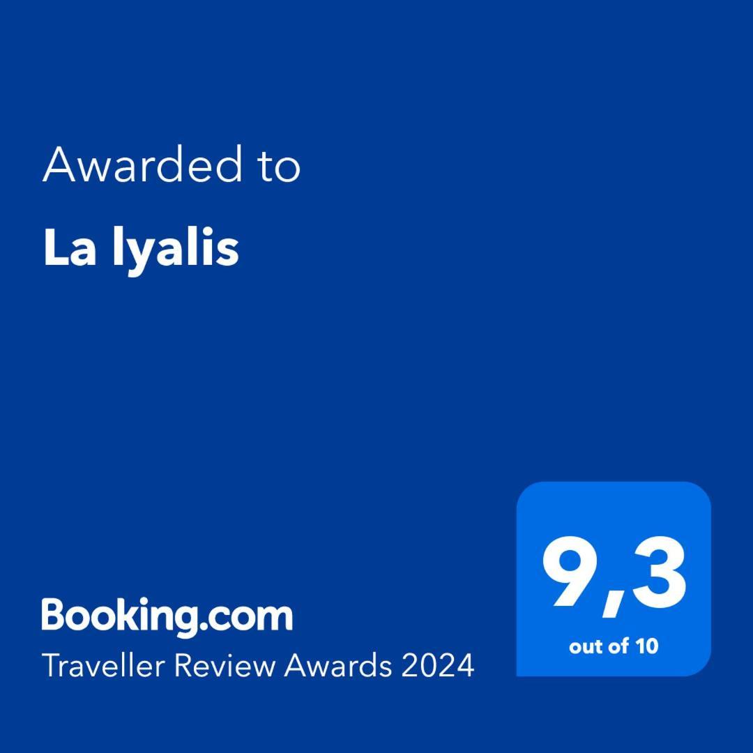 La Lyalis Bed & Breakfast Aiguines Bagian luar foto